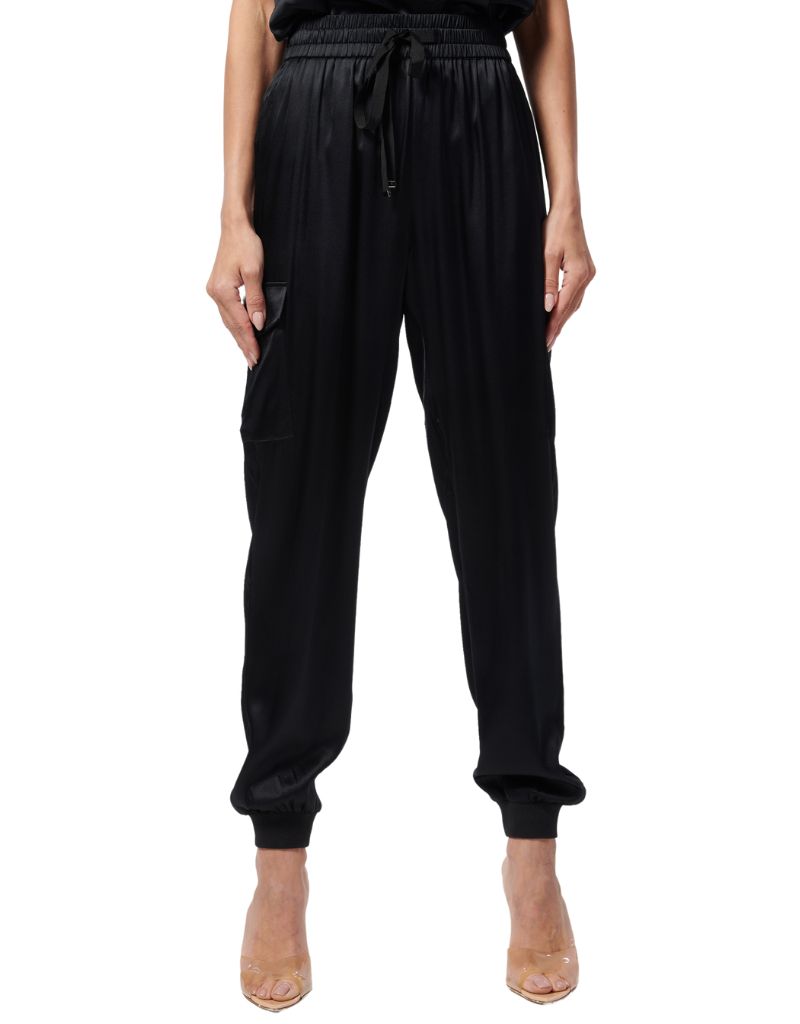 CAMI NYC Elsie Pant in Black close up of draw string