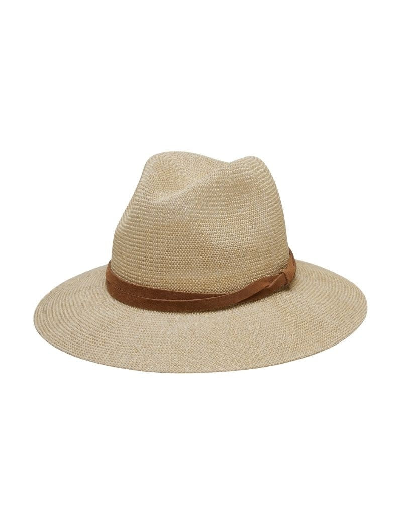 Wyeth Sedona hat in natural side view