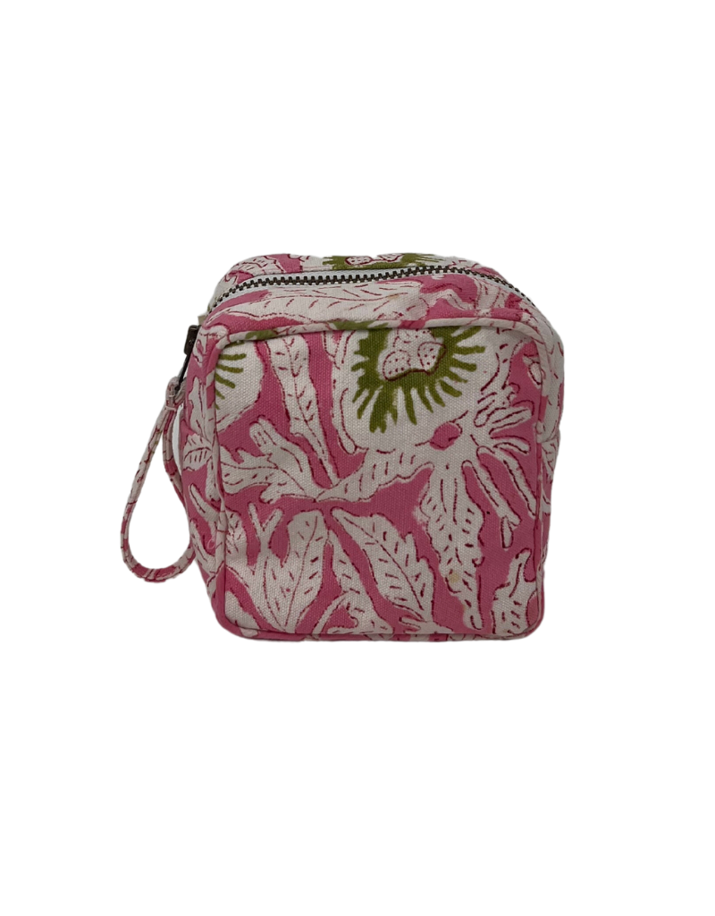 Change Pouch Pink and Green Floral Print 10 SU23
